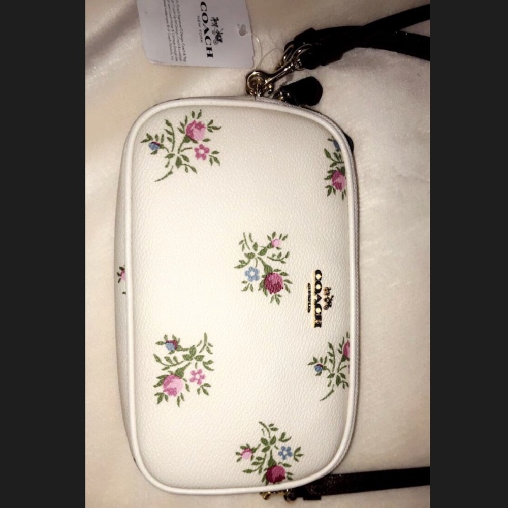Purse - Picture 2 of 8